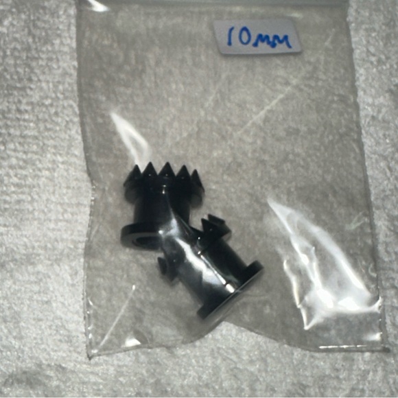 New 10 mm Ear Plugs piercings Earrings lobes never worn - Picture 3 of 6